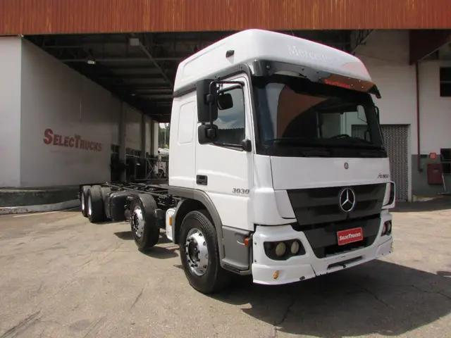 Carro Mercedes-Benz Atego 2019 3030/48 8X2