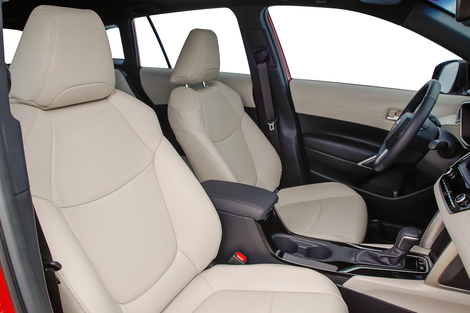 Configuração híbrida de R$ 180.000 do SUV prima por conforto e consumo moderado de combustível. Falta desempenho e mais carinho no acabamento