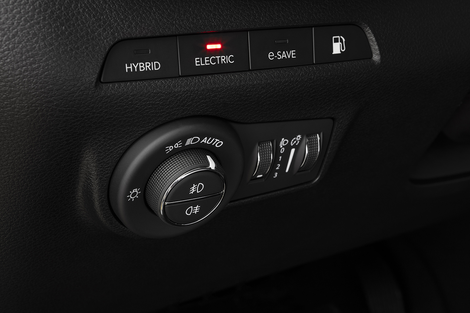Versão híbrida plug-in do SUV é muito potente e faz 25 km/l fácil, desde que você use o motor elétrico

