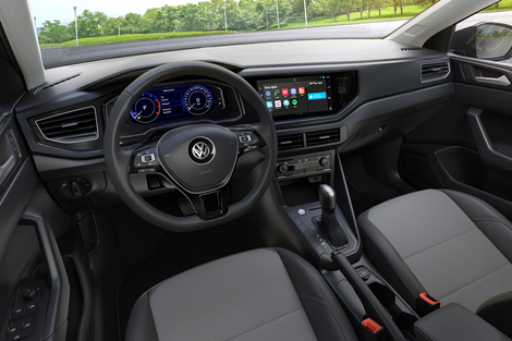Hatch compacto nacional e sedan Virtus por enquanto vão ignorar facelift do Polo europeu, mas adotarão central multimídia VW Play na troca de ano-modelo