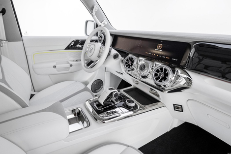 Além do visual inspirado no SUV de luxo da Mercedes, o Cybertank impressiona pela performance do motor V6 de 354 cv