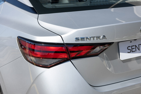Nissan Sentra 2023 tem quase tudo que esperamos de um sedan para competir com o Toyota Corolla