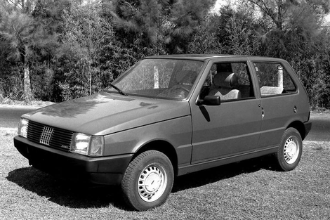 Adeus ao Fiat Uno - Relembre a trajetória do carro mais icônico da