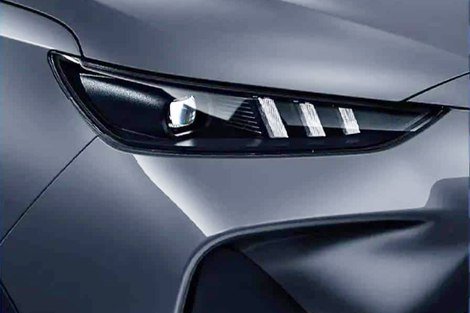 “SEV” chinês conta com motor de 95 cv, autonomia de até 415 quilômetros e mimos como faróis full-LED que lembram os do Peugeot 208 