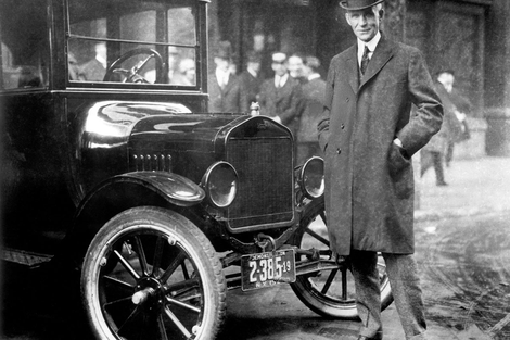 Cem anos atrás, Henry Ford já visionava um mundo só com carros automáticos e sem pedal de embreagem. Mal sabia ele o que estava por vir...