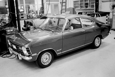 Projeto desenvolvido em 1968 usava como cobaia um Kadett Coupé e tinha sistema híbrido similar ao atual e-Power da Nissan
