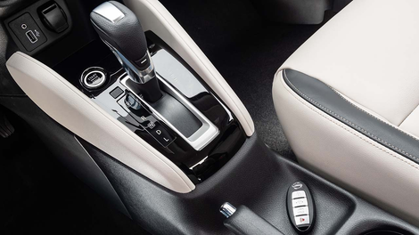 Conheça as quatro versões da nova geração do sedan compacto e descubra detalhes que passariam despercebidos