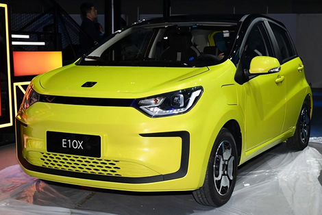 E-JS1, primeiro fruto de uma joint venture entre VW e JAC na China, chega como novo carro elétrico mais barato do país, oferecido a R$ 154.990
