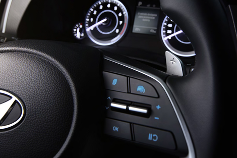 Entenda o que muda em visual, equipamentos e tecnologias entre as opções Action (visual antigo), Comfort, Limited, Platinum e Ultimate do SUV renovado