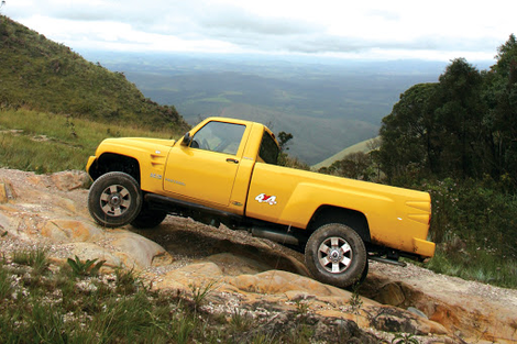 Chevrolet e Volkswagen já tiveram três carros fracassados lançados  a partir dos anos 2000 no Brasil.